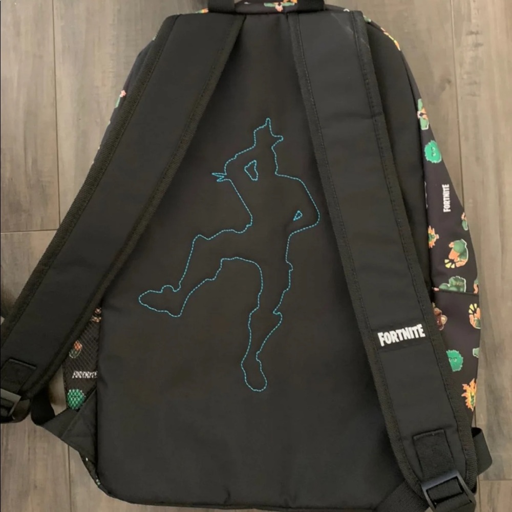 Fortnite backpack - Picture 2 of 2